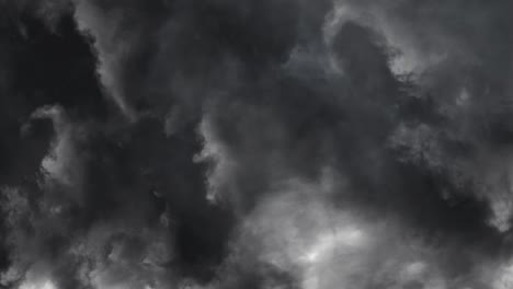 Clima-Extremo-Con-Siniestras-Nubes-De-Tormenta