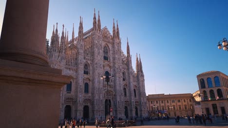 Blick-Auf-Den-Mailänder-Domplatz-Von-Der-Galleria-Vittorio-Emanuele