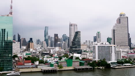 Ciudad-De-Negocios,-Vista-Con-Una-Vista-Aérea-Del-Centro-De-Bangkok