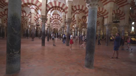 right-to-left-pan-view-Inside-view-of-Cordoba-mezquita-mosque-cathedral
