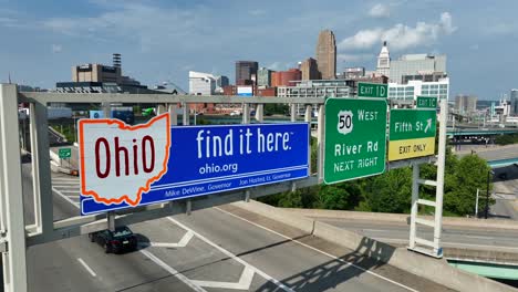 Ohio-welcome-sign
