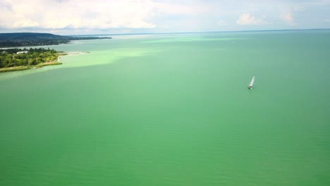 Sail-Boats-on-the-blue-Lake-in-summer-Balaton-Hungary