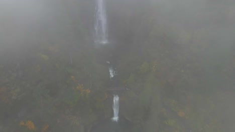Aerial-view-of-Multnomah-Falls-covered-in-fog