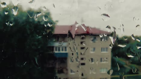 It's-raining-Drops-slide-down-the-glass-2