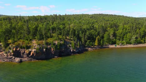 Lake-Superior-Minnesota-shore,-forest-and-lake-shore-summer-time
