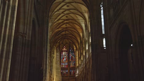 Majestic-vaulted-ceiling-of-Metropolitan-Cathedral-of-Saints-Vitus,-Wenceslaus-and-Adalbert,-a-Roman-Catholic-metropolitan-cathedral-in-Prague,-Czech-Republic