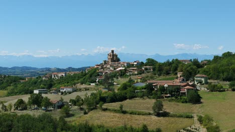 Pueblo-Pintoresco-De-Treville-En-La-Región-De-Piamonte-Del-Norte-De-Italia