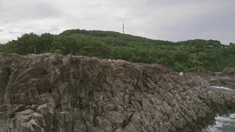 Entdecken-Sie-Die-Hwanguji-Schwimmbäder-In-Jeju,-Eine-Ruhige-Oase-Der-Freizeit-Und-Schönheit