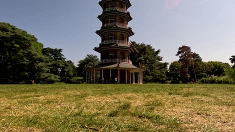 La-Gran-Pagoda-En-Kew-Gardens-En-Un-Día-Soleado.