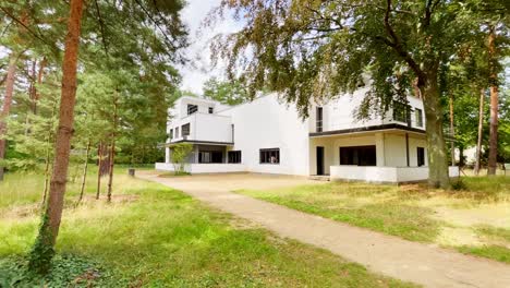 Iconic-Bauhaus-Master-House-in-Dessau-designed-by-Walter-Gropius