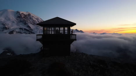 Aerial-view-of-Mount-Fremont-Fire-lookout-and-Mount-Rainier