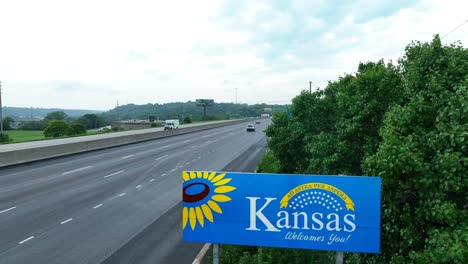 Kansas-Te-Da-La-Bienvenida