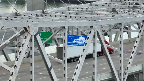 Welcome-to-Kentucky-sign-on-bridge