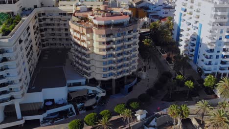 Drone-shot-of-a-building-in-Marbella