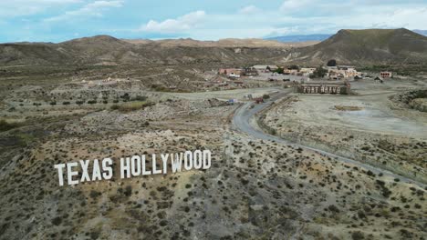Texas-Hollywood-Parque-Temático-Del-Desierto-De-Tabernas-Fort-Bravo-En-Almería,-Andalucía,-España---Antena