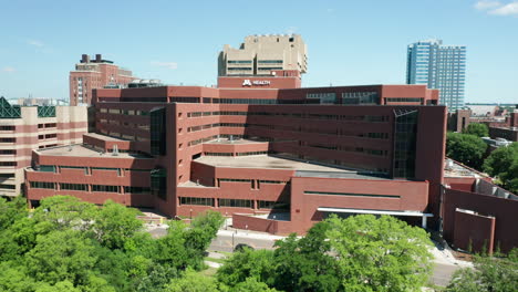 Aerial-View,-M-Health-Fairview-University-of-Minnesota-Medical-Center---East-Bank