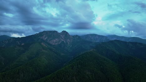 Panoramic-view-The-mountains-look-gloomy-and-a-little-scary-after-the-sun-goes-down
