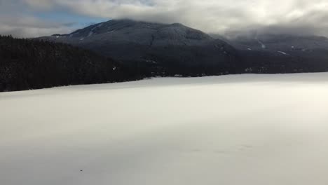 Whistler-Ski-Resort-In-Deep-Snow-During-Winter-In-British-Columbia,-Canada