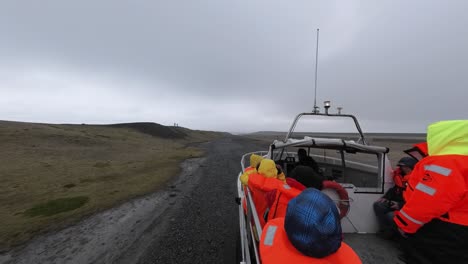 Island-–-Gletscherlagune-Jökulsárlón:-Beeindruckende-Ausblicke-Auf-Die-Dynamische-Gletscherlandschaft-Von-Jökulsárlón