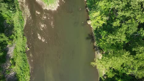 Vogelperspektive-über-Den-Malerischen-Fluss-In-Oronoco,-Minnesota,-USA-–-Hyperlapse