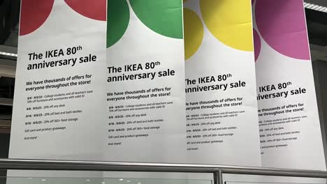 Ausverkauf-Zum-80-jährigen-Jubiläum-Des-IKEA-Möbelhauses
