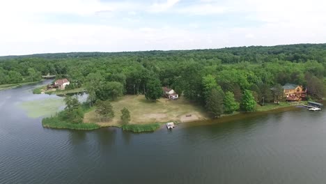 Lago-Michigan-Al-Lado-De-Un-Camino-De-Tierra-Rústico