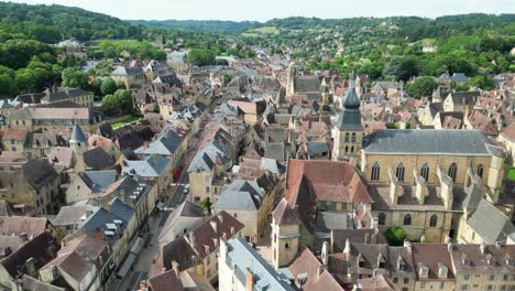 Centro-De-La-Ciudad-Sarlat-La-Caneda-Dordogne,-Francia-Drone,-Aéreo