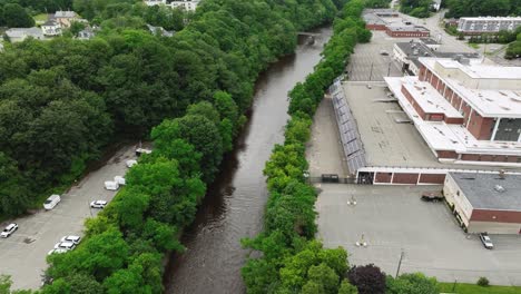 Aerial-view-of-the-Penobscot-River-cutting-through-Bangor,-Maine