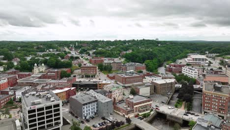 Drone-shot-of-Bangor,-Maine's-downtown-sector