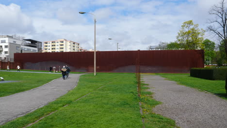 Historical-Berlin-Wall-on-Bernauer-Street,-Germany