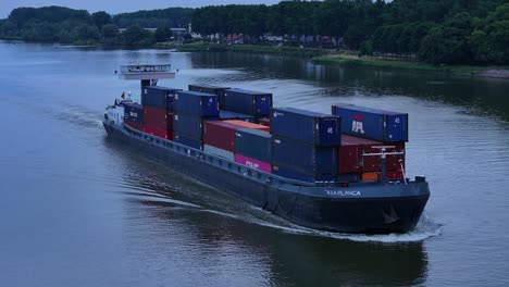 Cargo-Ship,-Casa-Blanca-at-Moerdijk-en-route-to-the-port-of-Rotterdam