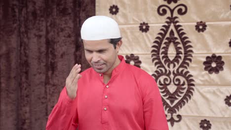Muslim-man-doing-greetings-and-adaab