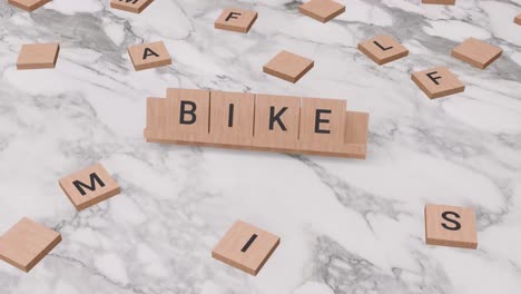 Fahrradwort-Auf-Scrabble