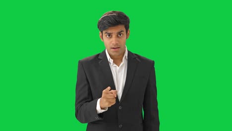 Angry-Indian-manager-shouting-on-employees-Green-screen