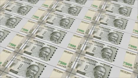 Impresión-De-Billetes-De-500-Rupias-Mediante-Una-Prensa-De-Dinero