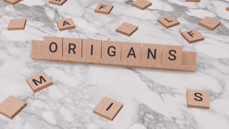 Origans-Wort-Auf-Scrabble