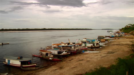 Boats-line-the-Amazon-River-in-Brazil