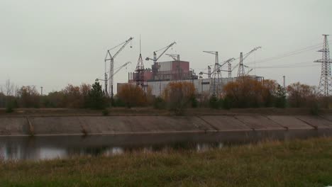 Destruction-surrounds-the-nuclear-reactor-at-Chernobyl-in-the-Ukraine