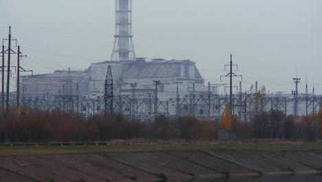Zoom-out-from-the-nuclear-disaster-ruins-at-Chernobyl