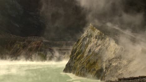 Steam-rises-from-volcanic-vents-in-a-crater-on-the-small-New-Zealand-Island-of-Whaakari-2