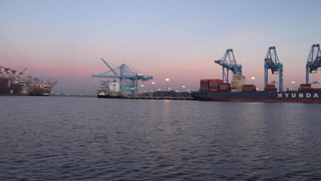 Weitschuss-Bei-Sonnenuntergang-Von-Los-Angeles-Hafen-Von-San-Pedroped