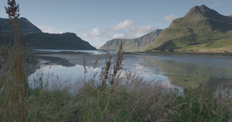 Norway-Lake-Reflect-Vid-4K-06
