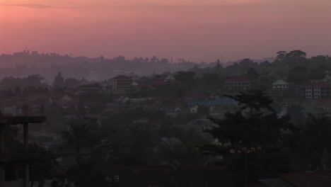 Sonnenuntergang-Einspielung-Der-Skyline-Von-Kampala-Uganda