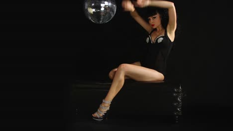 Frauen-Disco-Tanzen-0-55