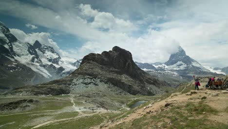 Matterhorn-Wanderer-4k-00