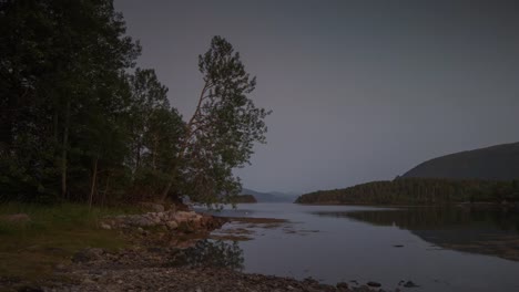 Norwegen-Rosa-Sonnenuntergang-4k-00