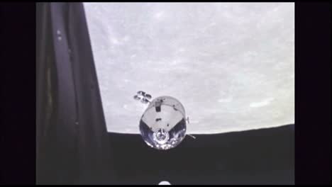 Command-and-Service-Module-Orbiting-the-Moon-2