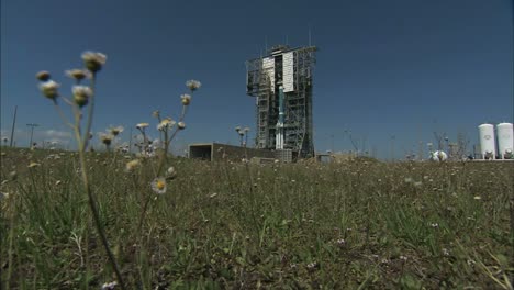 Weltraumrakete-Vor-Dem-Start-12