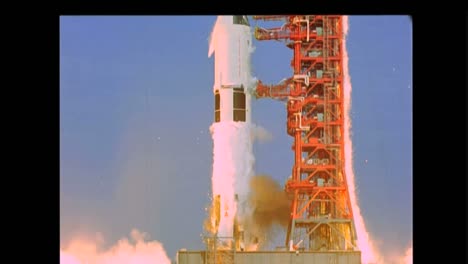 Saturn-V-Launch-Side-View-2