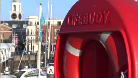 Lifebuoy-Close-Up